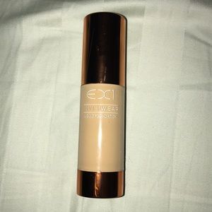BRAND NEW EX1 Invisiwear Foundation